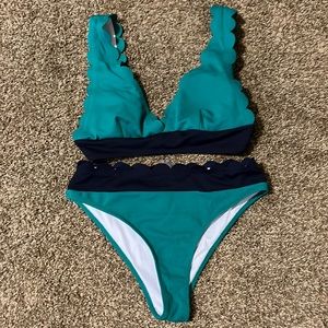 Scalloped edge bikini!